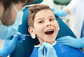 علاج الاسنان اللبنيه للاطفال
