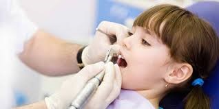 هو علاج صدمات الأسنان اللبنية؟